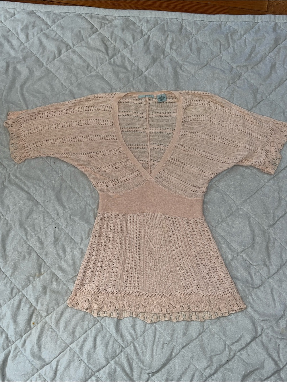 Peach Knit V-Neck Short Sleeve Top